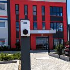 ABB Terra AC W22-T-RD-MC-0 okos töltő, 22 kW, 3 fázis, Type2 aljzat, RFID, WiFi, Bluetooth, 4G, LCD kijelző, MID hitelesített, Ethernet