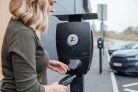 Zaptec Pro töltőoszlop szett 1 db töltőkészülékkel, világítással